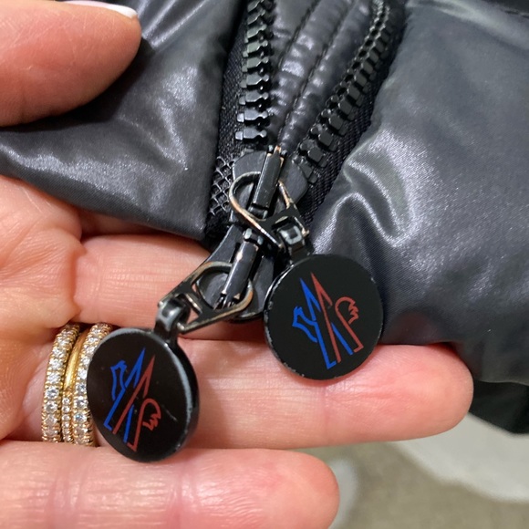 Monclear jacket with hood - Picture 7 of 13